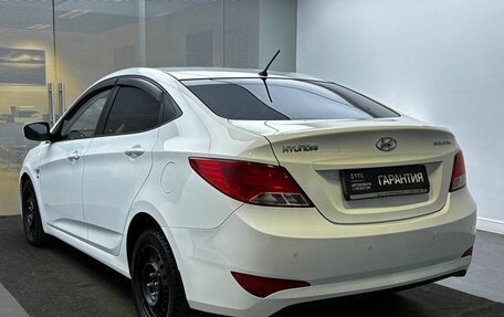 Hyundai Solaris II рестайлинг, 2015 год, 1 100 000 рублей, 8 фотография