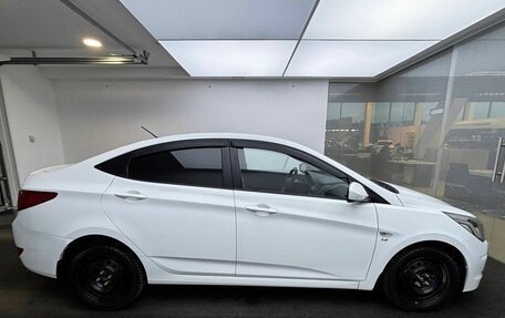 Hyundai Solaris II рестайлинг, 2015 год, 1 100 000 рублей, 5 фотография