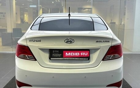 Hyundai Solaris II рестайлинг, 2015 год, 1 100 000 рублей, 7 фотография