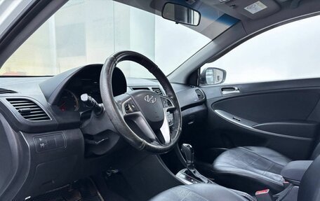 Hyundai Solaris II рестайлинг, 2015 год, 1 100 000 рублей, 20 фотография