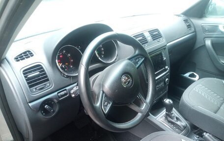 Skoda Yeti I рестайлинг, 2015 год, 1 299 000 рублей, 8 фотография