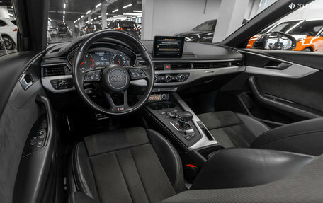 Audi A4, 2017 год, 2 700 000 рублей, 7 фотография