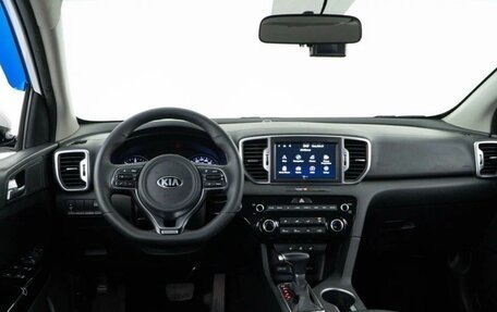 KIA Sportage IV рестайлинг, 2018 год, 2 200 000 рублей, 6 фотография