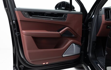 Porsche Cayenne III, 2025 год, 24 590 000 рублей, 8 фотография