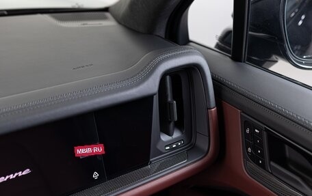 Porsche Cayenne III, 2025 год, 24 590 000 рублей, 21 фотография