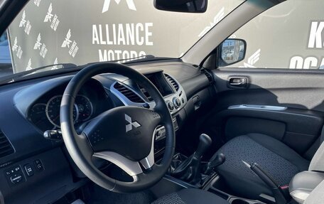 Mitsubishi L200 IV рестайлинг, 2014 год, 1 410 000 рублей, 12 фотография