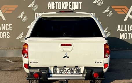 Mitsubishi L200 IV рестайлинг, 2014 год, 1 410 000 рублей, 6 фотография