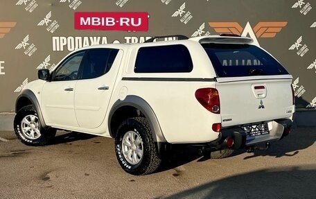 Mitsubishi L200 IV рестайлинг, 2014 год, 1 410 000 рублей, 5 фотография