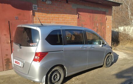 Honda Freed I, 2010 год, 750 000 рублей, 2 фотография