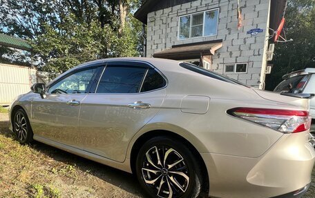 Toyota Camry, 2017 год, 2 390 000 рублей, 9 фотография