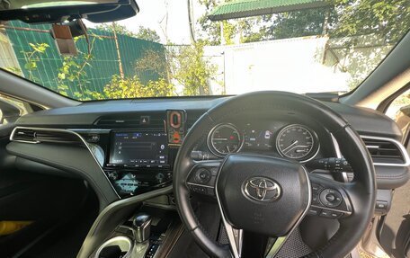 Toyota Camry, 2017 год, 2 390 000 рублей, 15 фотография