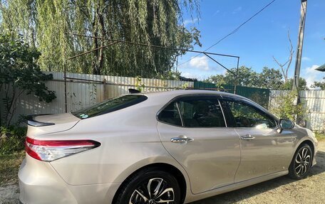 Toyota Camry, 2017 год, 2 390 000 рублей, 11 фотография