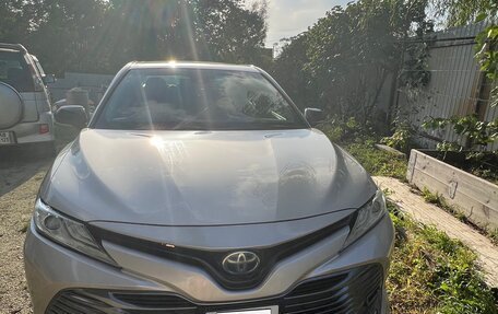 Toyota Camry, 2017 год, 2 390 000 рублей, 3 фотография