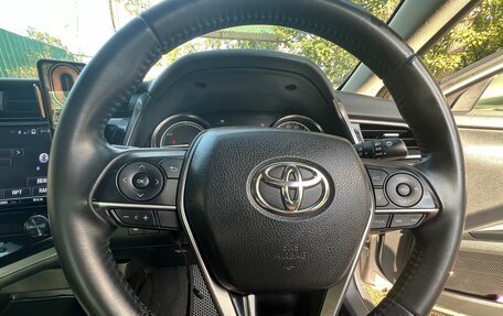 Toyota Camry, 2017 год, 2 390 000 рублей, 14 фотография