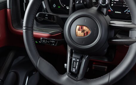 Porsche Cayenne III, 2025 год, 24 690 000 рублей, 16 фотография