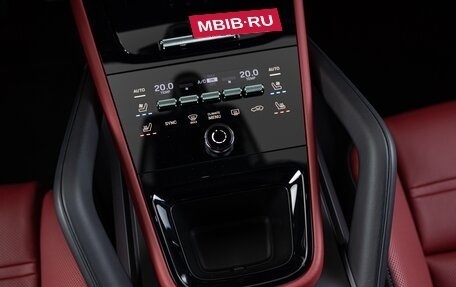 Porsche Cayenne III, 2025 год, 24 690 000 рублей, 19 фотография