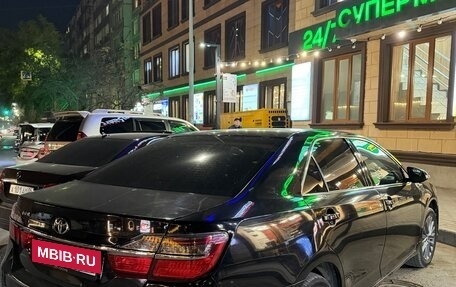 Toyota Camry, 2015 год, 1 700 000 рублей, 2 фотография