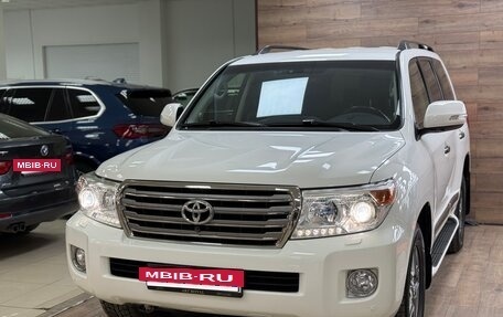 Toyota Land Cruiser 200, 2014 год, 4 700 000 рублей, 8 фотография