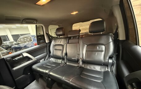 Toyota Land Cruiser 200, 2014 год, 4 700 000 рублей, 29 фотография