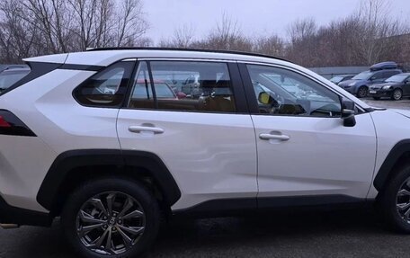 Toyota RAV4, 2025 год, 3 950 000 рублей, 7 фотография