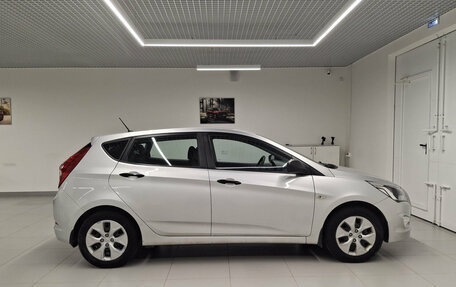 Hyundai Solaris II рестайлинг, 2015 год, 799 000 рублей, 4 фотография