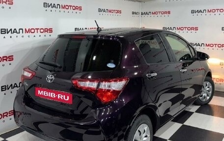 Toyota Vitz, 2018 год, 1 099 000 рублей, 2 фотография