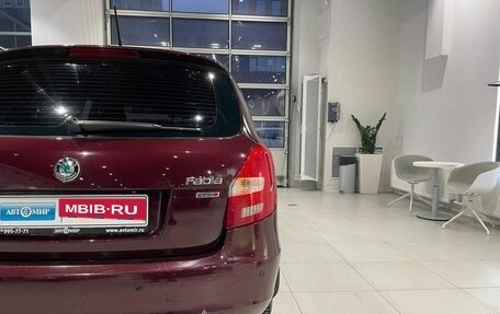 Skoda Fabia II, 2012 год, 750 000 рублей, 9 фотография