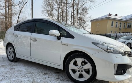 Toyota Prius, 2015 год, 1 410 000 рублей, 2 фотография