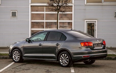 Volkswagen Jetta VI, 2013 год, 1 055 000 рублей, 4 фотография