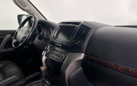 Toyota Land Cruiser 200, 2010 год, 2 797 000 рублей, 11 фотография