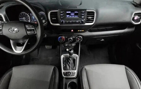 Hyundai Venue I, 2022 год, 1 360 000 рублей, 5 фотография