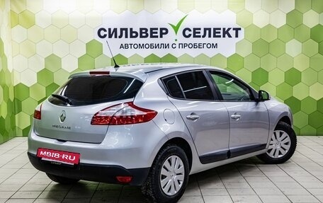 Renault Megane III, 2011 год, 650 000 рублей, 2 фотография