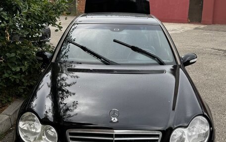 Mercedes-Benz C-Класс, 2004 год, 480 000 рублей, 1 фотография