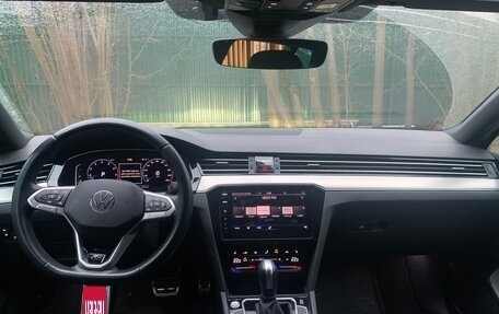 Volkswagen Passat B8 рестайлинг, 2020 год, 2 800 000 рублей, 14 фотография