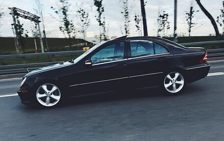 Mercedes-Benz C-Класс, 2004 год, 480 000 рублей, 5 фотография