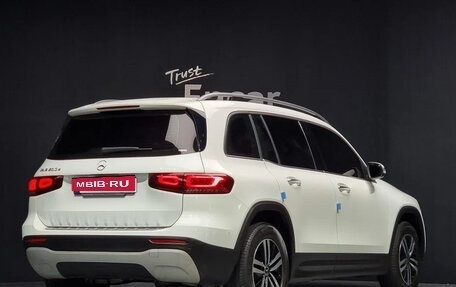 Mercedes-Benz GLB, 2022 год, 2 640 000 рублей, 3 фотография