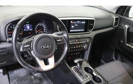 KIA Sportage IV рестайлинг, 2018 год, 2 289 000 рублей, 6 фотография