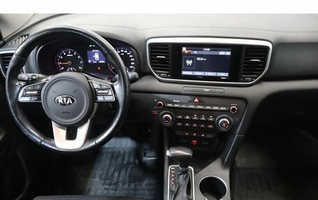 KIA Sportage IV рестайлинг, 2018 год, 2 289 000 рублей, 9 фотография