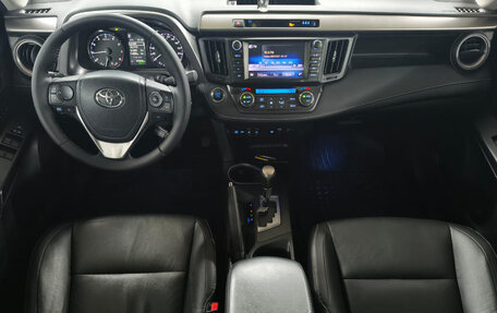 Toyota RAV4, 2017 год, 2 799 000 рублей, 9 фотография