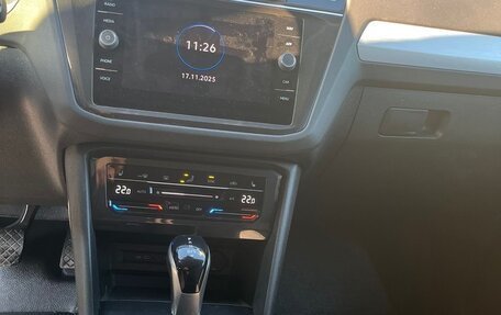 Volkswagen Tiguan II, 2021 год, 2 900 000 рублей, 8 фотография