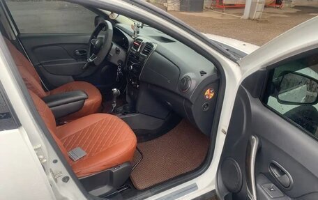 Renault Logan II, 2019 год, 1 250 000 рублей, 8 фотография