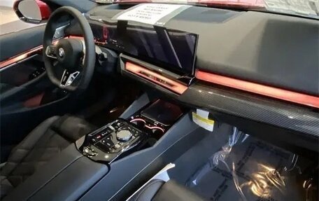 BMW 5 серия, 2025 год, 12 314 000 рублей, 10 фотография