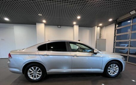 Volkswagen Passat B8 рестайлинг, 2019 год, 2 640 000 рублей, 2 фотография