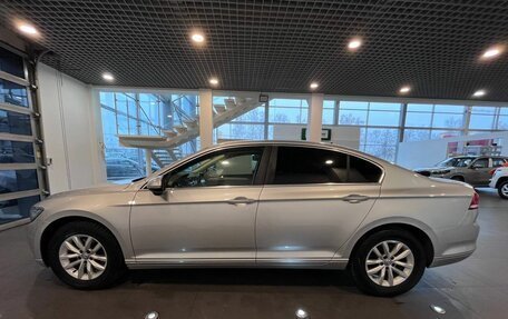 Volkswagen Passat B8 рестайлинг, 2019 год, 2 640 000 рублей, 6 фотография