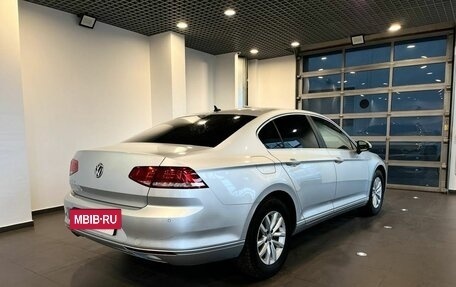 Volkswagen Passat B8 рестайлинг, 2019 год, 2 640 000 рублей, 3 фотография