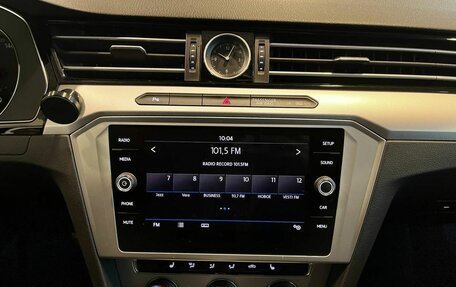 Volkswagen Passat B8 рестайлинг, 2019 год, 2 640 000 рублей, 13 фотография