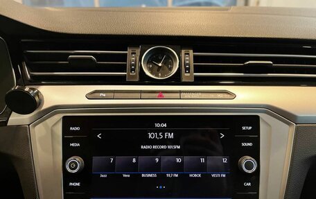 Volkswagen Passat B8 рестайлинг, 2019 год, 2 640 000 рублей, 15 фотография