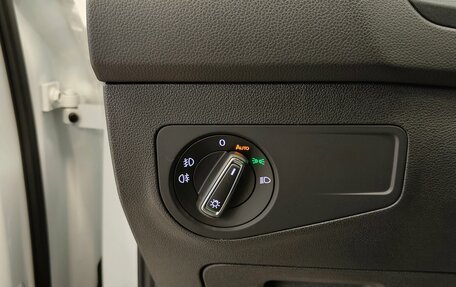 Volkswagen Tiguan II, 2018 год, 2 435 000 рублей, 5 фотография