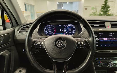 Volkswagen Tiguan II, 2018 год, 2 435 000 рублей, 14 фотография