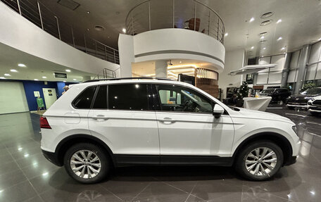 Volkswagen Tiguan II, 2018 год, 2 170 000 рублей, 8 фотография